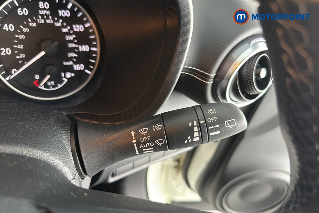 Nissan Juke Tekna Automatic Petrol-Electric Hybrid SUV - Stock Number (1667215) - 6th supplementary image