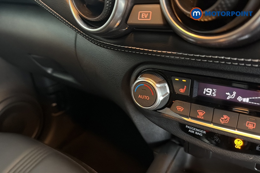 Nissan Juke Tekna Automatic Petrol-Electric Hybrid SUV - Stock Number (1667215) - 14th supplementary image