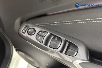 Nissan Juke Tekna Automatic Petrol-Electric Hybrid SUV - Stock Number (1667215) - 19th supplementary image