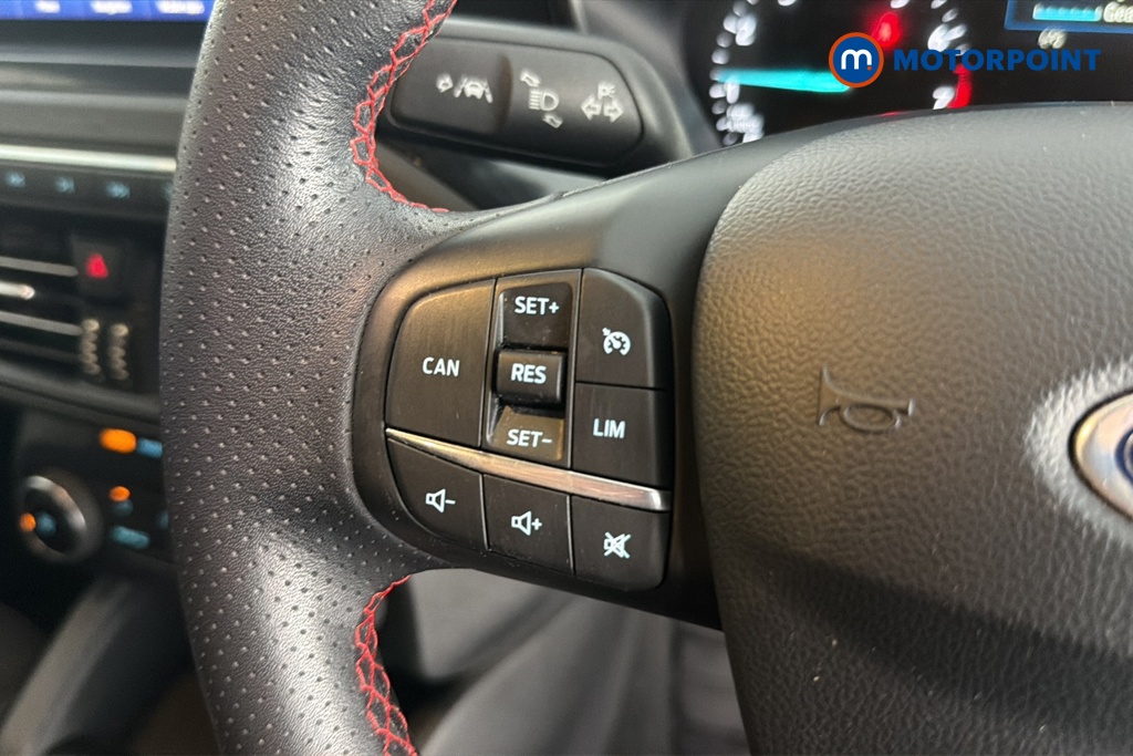 Ford Focus St-Line Manual Petrol Hatchback - Stock Number (1667412) - 4th supplementary image