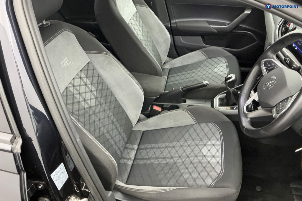 Volkswagen Taigo R-Line Manual Petrol SUV - Stock Number (1667613) - 5th supplementary image