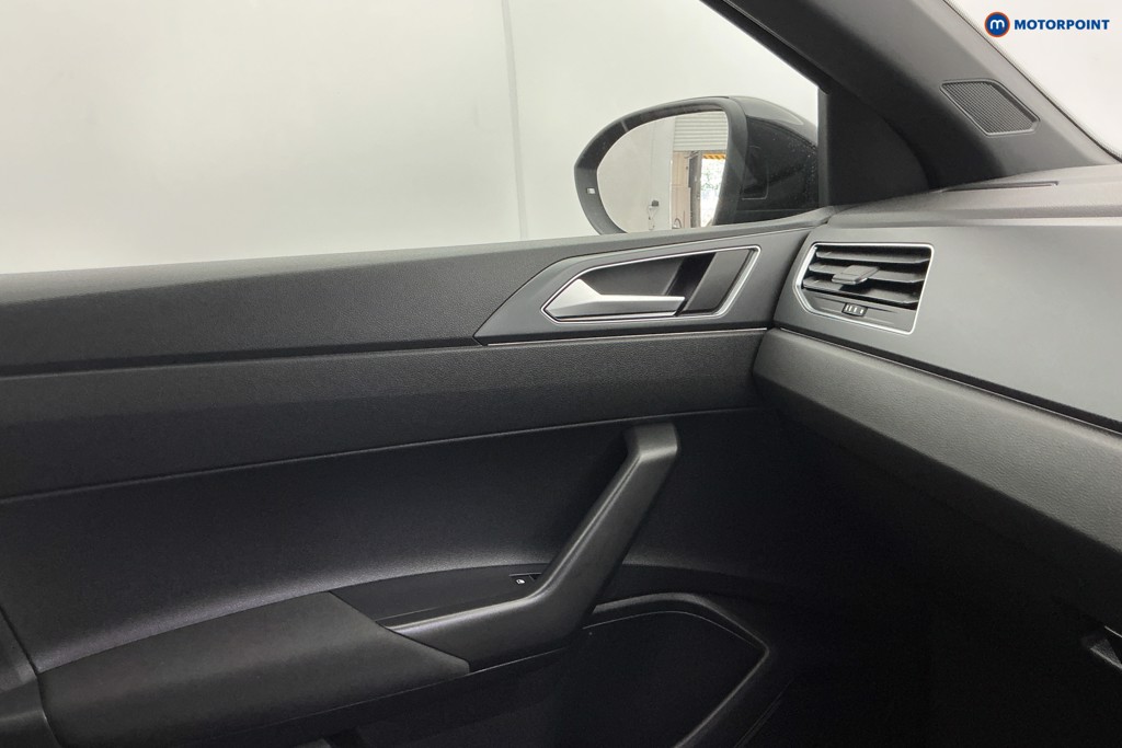 Volkswagen Taigo R-Line Manual Petrol SUV - Stock Number (1667613) - 19th supplementary image