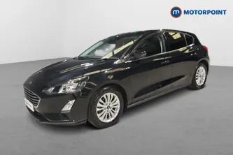 Ford Focus Titanium Edition Manual Petrol Hatchback - Stock Number (1667614) - Passenger side front corner