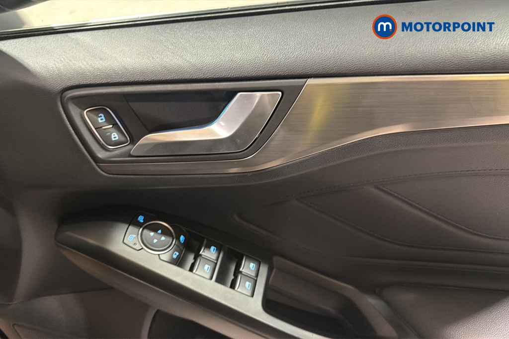 Ford Focus Titanium Edition Manual Petrol Hatchback - Stock Number (1667614) - 19th supplementary image