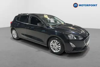 Ford Focus Titanium Edition Manual Petrol Hatchback - Stock Number (1667614) - Drivers side front corner