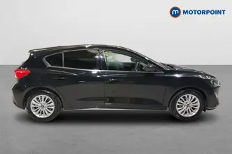 Ford Focus Titanium Edition Manual Petrol Hatchback - Stock Number (1667614) - Passenger side