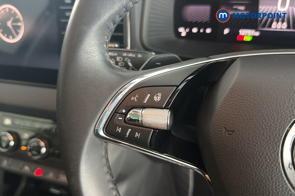 Skoda Karoq Se L Automatic Petrol SUV - Stock Number (1667704) - 4th supplementary image