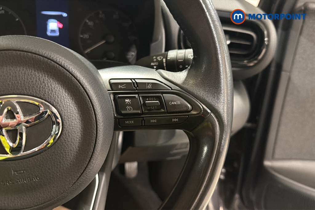 Toyota Yaris Icon Automatic Petrol-Electric Hybrid Hatchback - Stock Number (1667845) - 3rd supplementary image