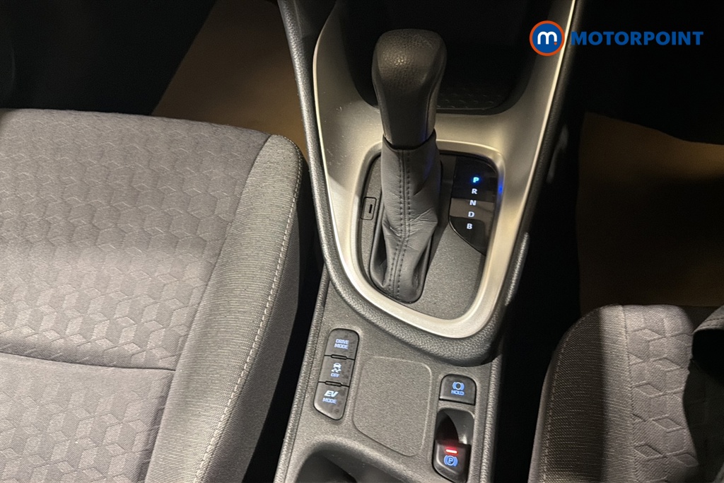 Toyota Yaris Icon Automatic Petrol-Electric Hybrid Hatchback - Stock Number (1667845) - 15th supplementary image