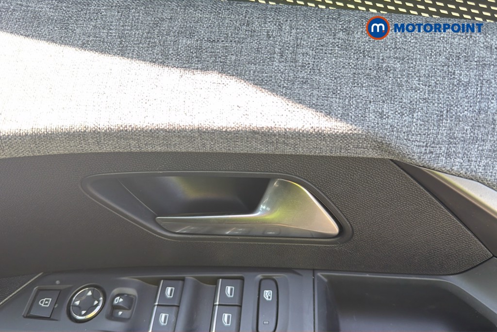 Peugeot 5008 GT Automatic Petrol SUV - Stock Number (1667850) - 42nd supplementary image