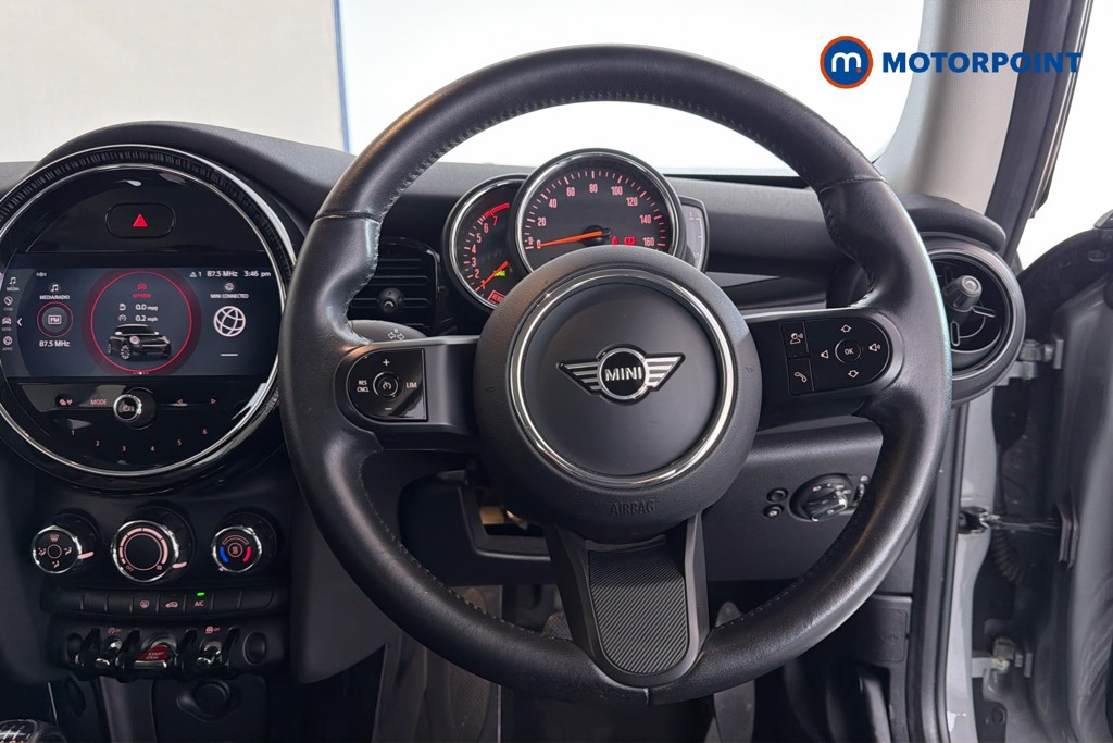 Mini Hatchback Cooper Classic Manual Petrol Hatchback - Stock Number (1668091) - 2nd supplementary image