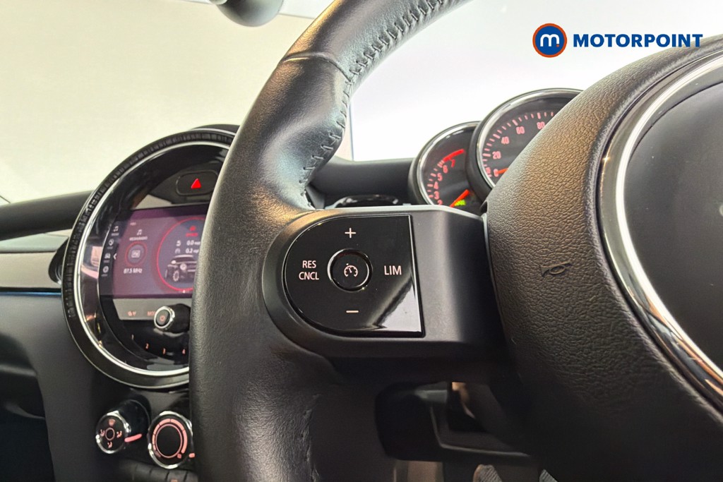 Mini Hatchback Cooper Classic Manual Petrol Hatchback - Stock Number (1668091) - 3rd supplementary image