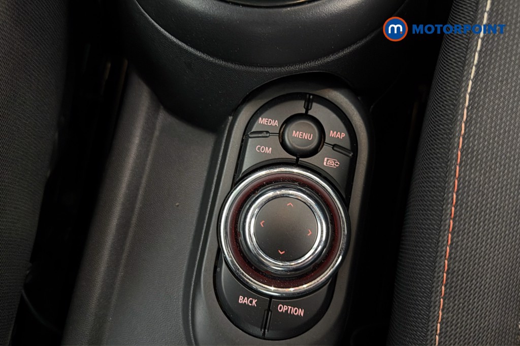 Mini Hatchback Cooper Classic Manual Petrol Hatchback - Stock Number (1668091) - 14th supplementary image