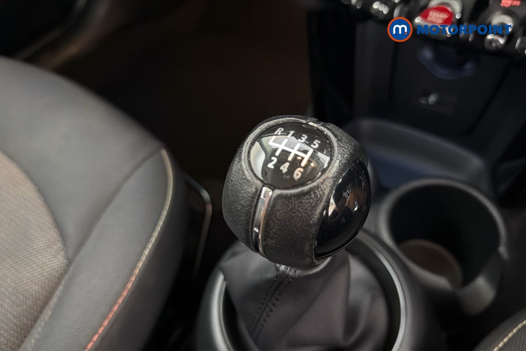 Mini Hatchback Cooper Classic Manual Petrol Hatchback - Stock Number (1668091) - 15th supplementary image