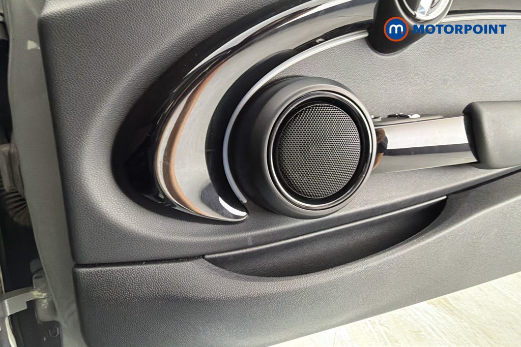 Mini Hatchback Cooper Classic Manual Petrol Hatchback - Stock Number (1668091) - 21st supplementary image