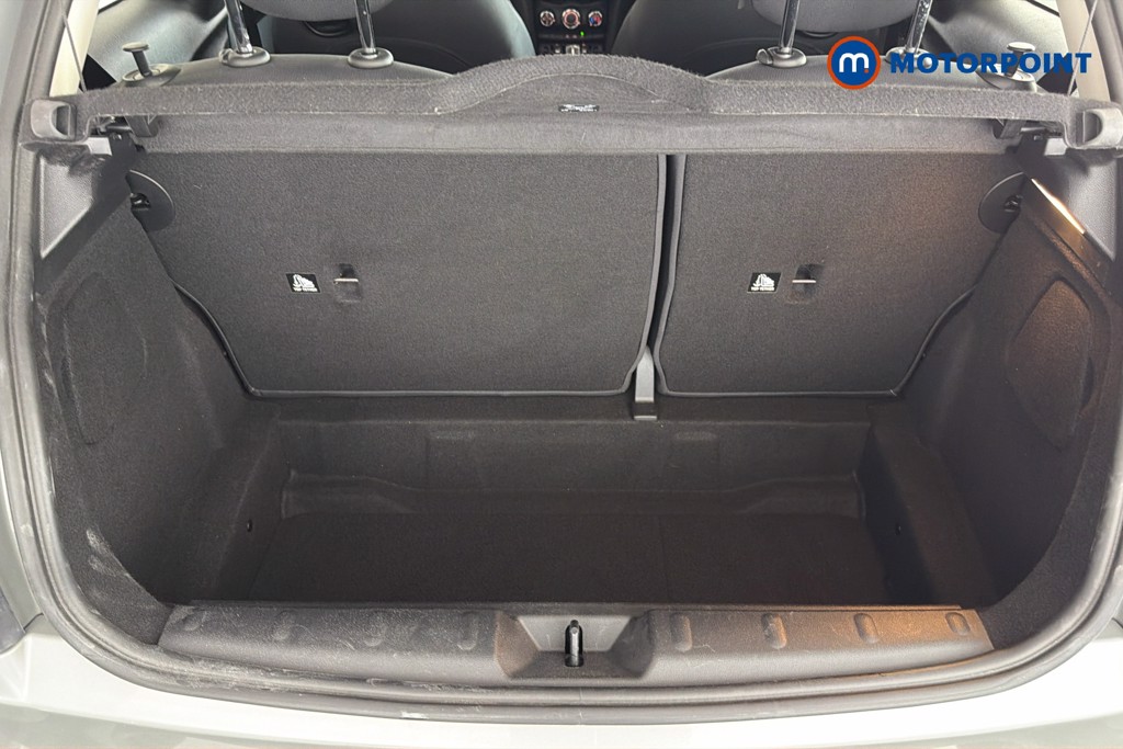 Mini Hatchback Cooper Classic Manual Petrol Hatchback - Stock Number (1668091) - 33rd supplementary image