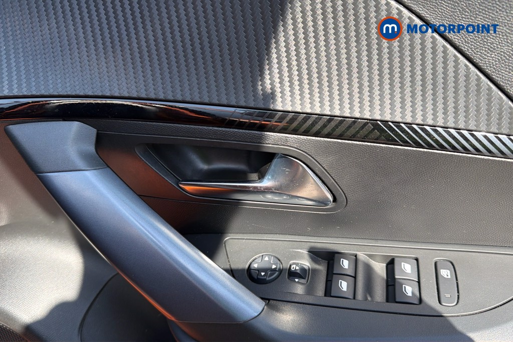Peugeot 2008 Allure Premium Manual Petrol SUV - Stock Number (1668156) - 19th supplementary image