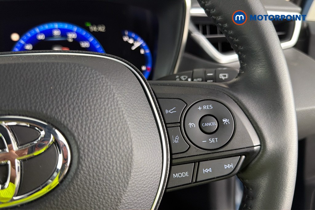 Toyota Corolla Design Automatic Petrol-Electric Hybrid Hatchback - Stock Number (1668214) - 4th supplementary image