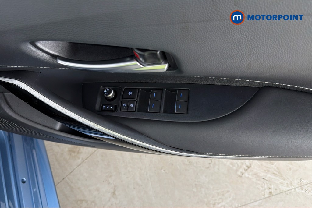 Toyota Corolla Design Automatic Petrol-Electric Hybrid Hatchback - Stock Number (1668214) - 20th supplementary image