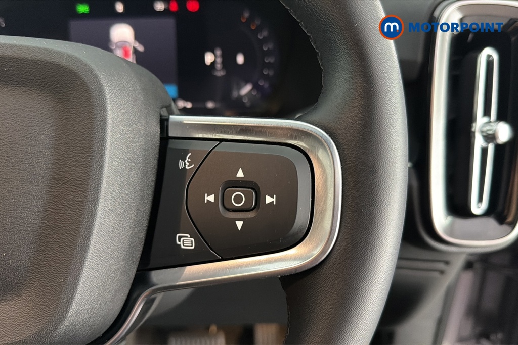 Volvo Xc40 Core Automatic Petrol SUV - Stock Number (1668236) - 3rd supplementary image