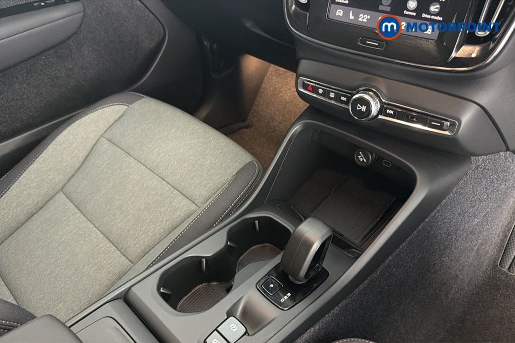 Volvo Xc40 Core Automatic Petrol SUV - Stock Number (1668236) - 15th supplementary image