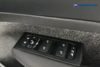 Volvo Xc40 Core Automatic Petrol SUV - Stock Number (1668236) - 19th supplementary image