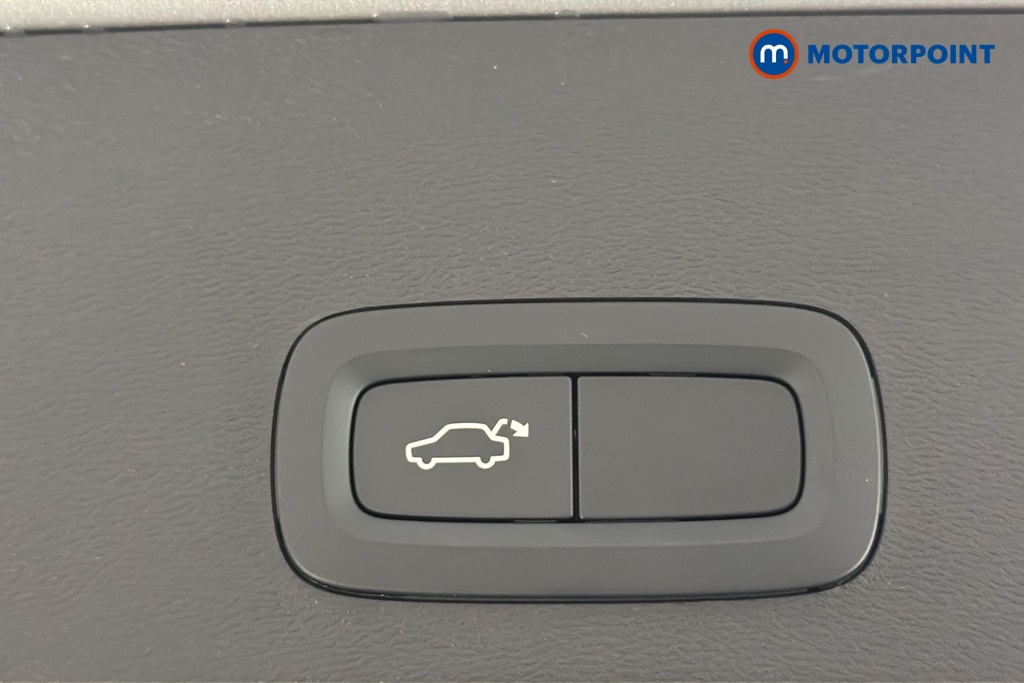 Volvo Xc40 Core Automatic Petrol SUV - Stock Number (1668236) - 35th supplementary image