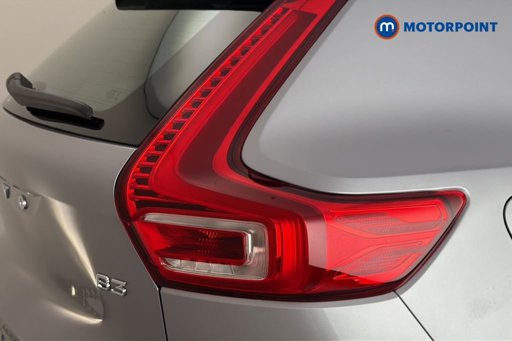 Volvo Xc40 Core Automatic Petrol SUV - Stock Number (1668236) - 36th supplementary image