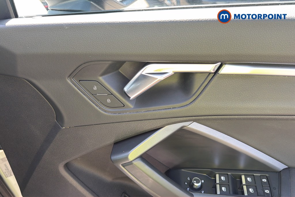 Audi Q3 Black Edition Automatic Diesel SUV - Stock Number (1668248) - 42nd supplementary image