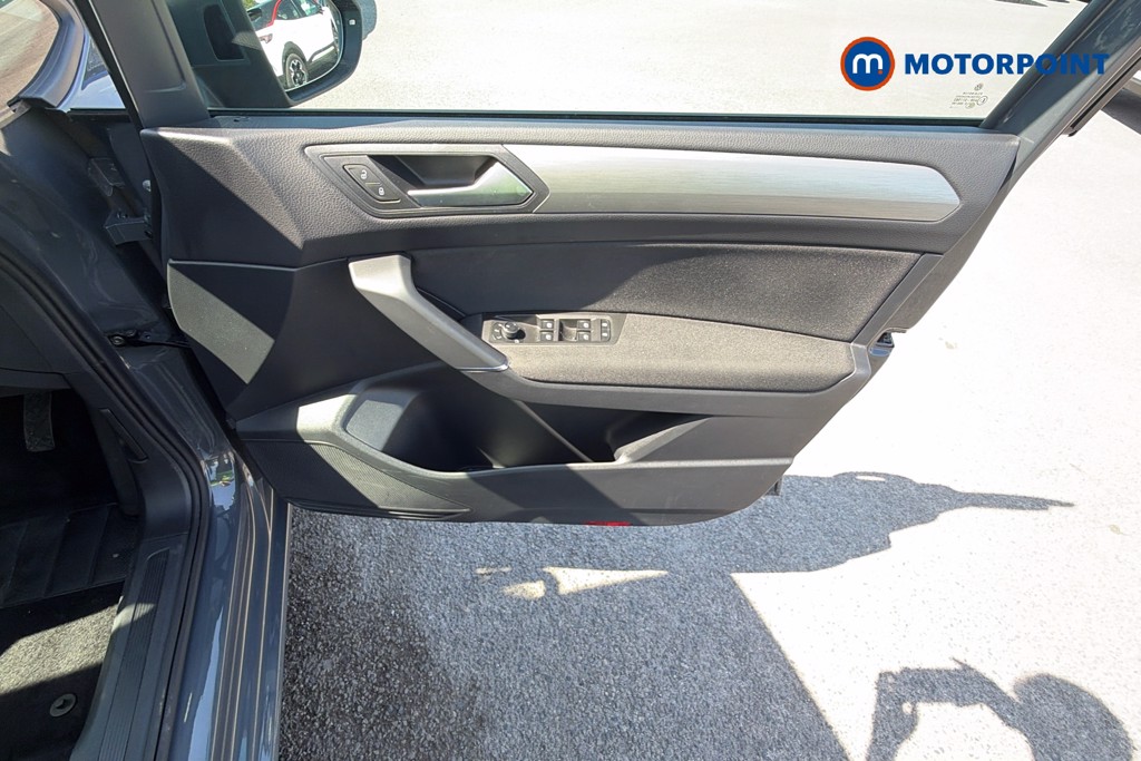 Volkswagen Touran Match Automatic Petrol People Carrier - Stock Number (1668336) - 38th supplementary image
