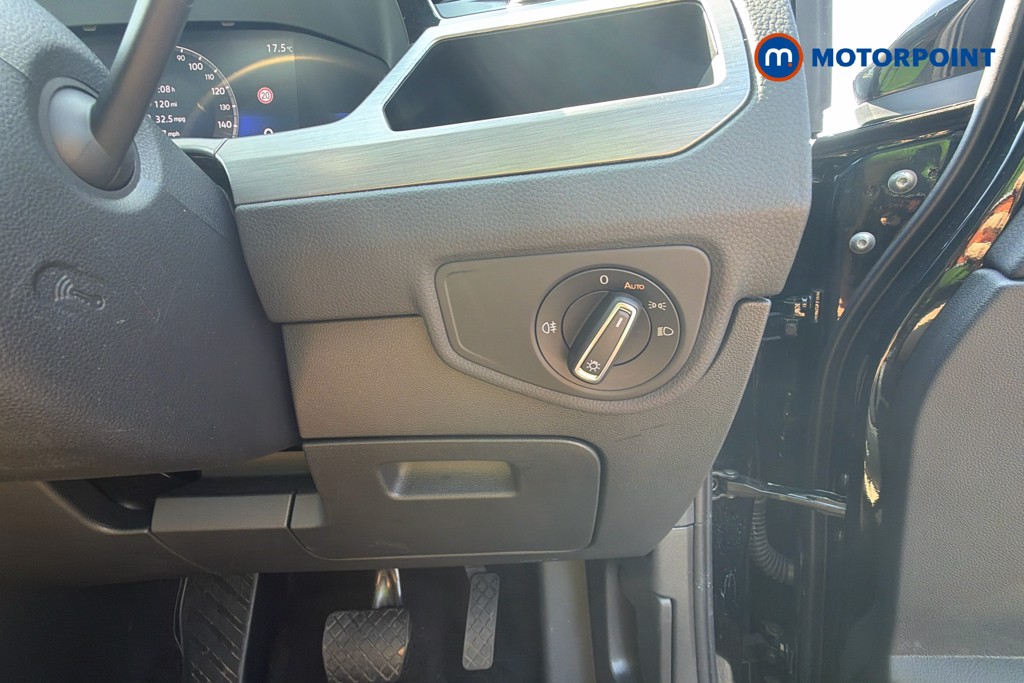 Volkswagen Touran Match Automatic Petrol People Carrier - Stock Number (1668337) - 5th supplementary image
