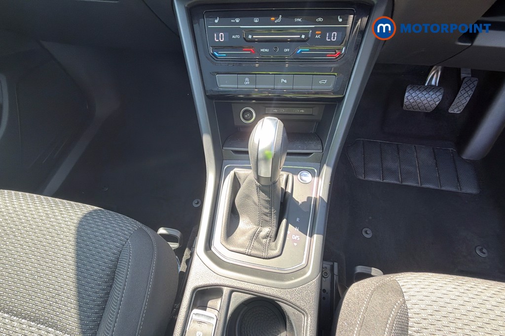 Volkswagen Touran Match Automatic Petrol People Carrier - Stock Number (1668339) - 4th supplementary image