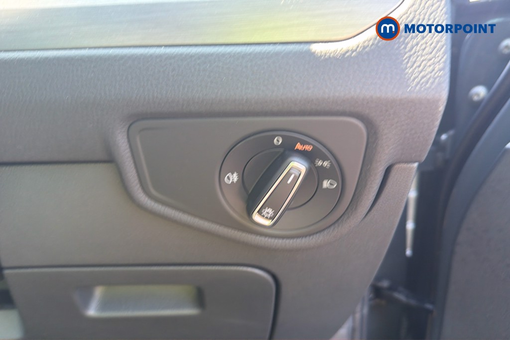 Volkswagen Touran Match Automatic Petrol People Carrier - Stock Number (1668339) - 7th supplementary image