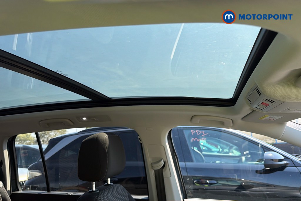 Volkswagen Touran Match Automatic Petrol People Carrier - Stock Number (1668339) - 8th supplementary image