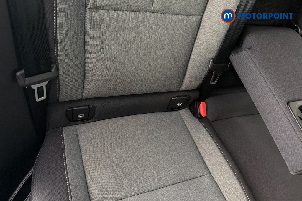 Volvo Xc40 Core Automatic Petrol SUV - Stock Number (1668351) - 27th supplementary image