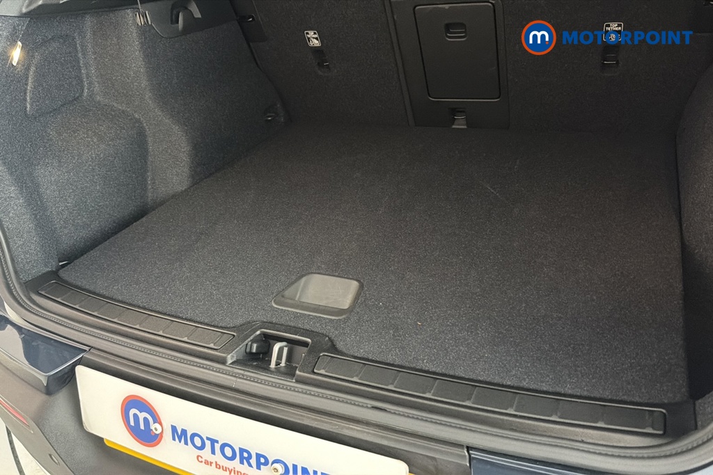 Volvo Xc40 Core Automatic Petrol SUV - Stock Number (1668351) - 30th supplementary image
