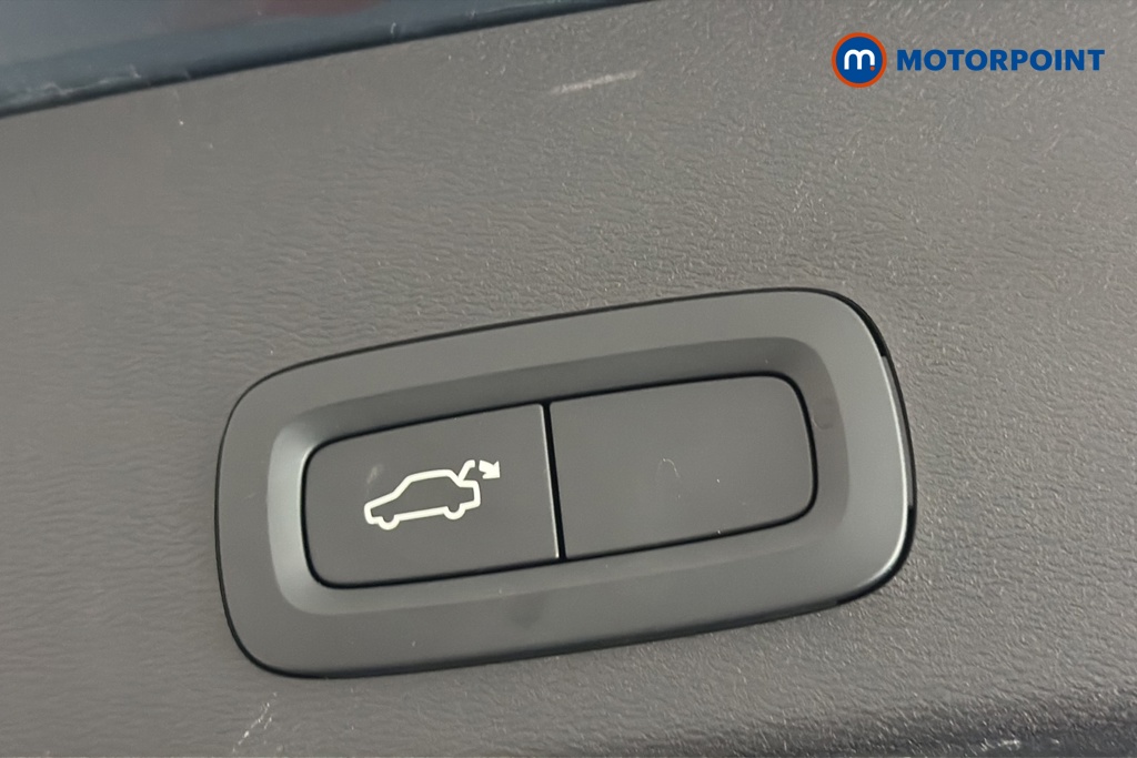 Volvo Xc40 Core Automatic Petrol SUV - Stock Number (1668351) - 35th supplementary image
