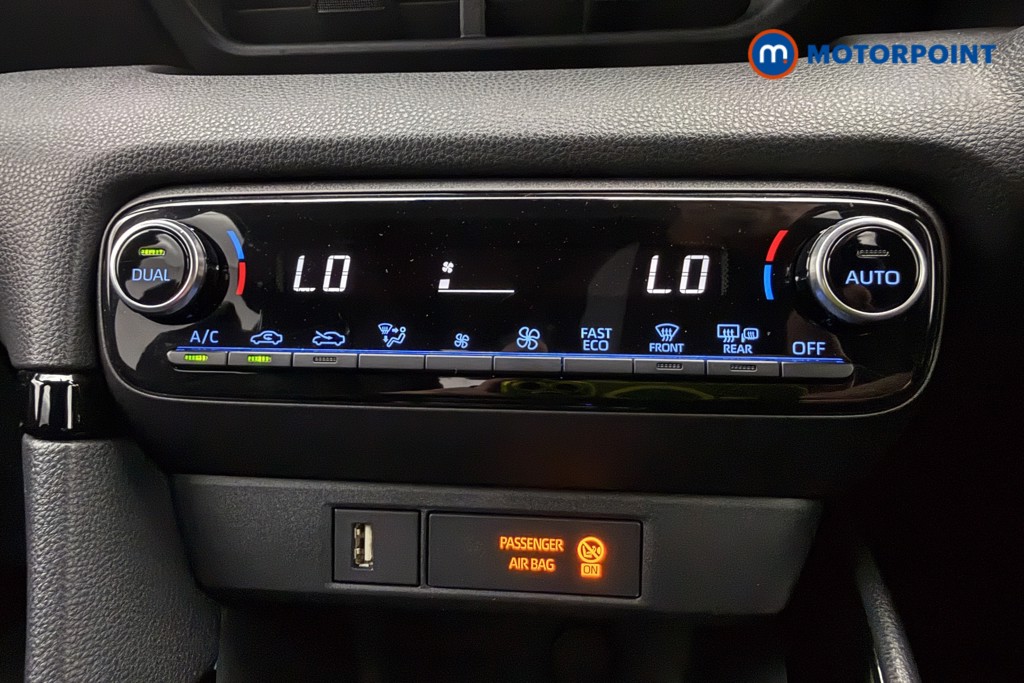 Toyota Yaris Dynamic Automatic Petrol-Electric Hybrid Hatchback - Stock Number (1668440) - 15th supplementary image