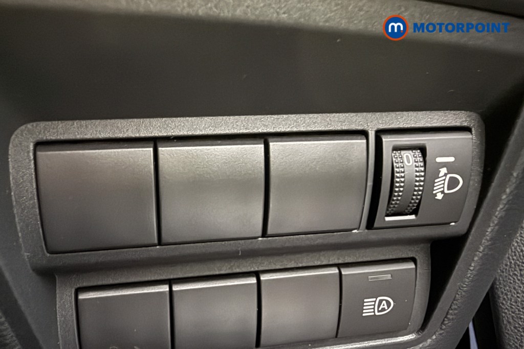 Toyota Yaris Dynamic Automatic Petrol-Electric Hybrid Hatchback - Stock Number (1668440) - 16th supplementary image