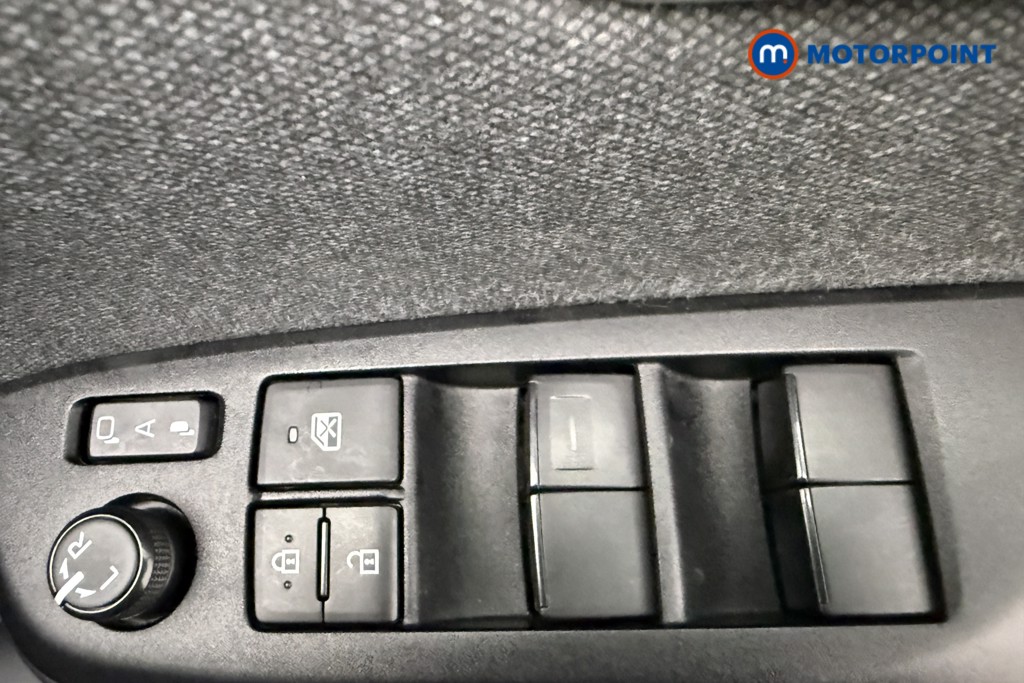 Toyota Yaris Dynamic Automatic Petrol-Electric Hybrid Hatchback - Stock Number (1668440) - 18th supplementary image