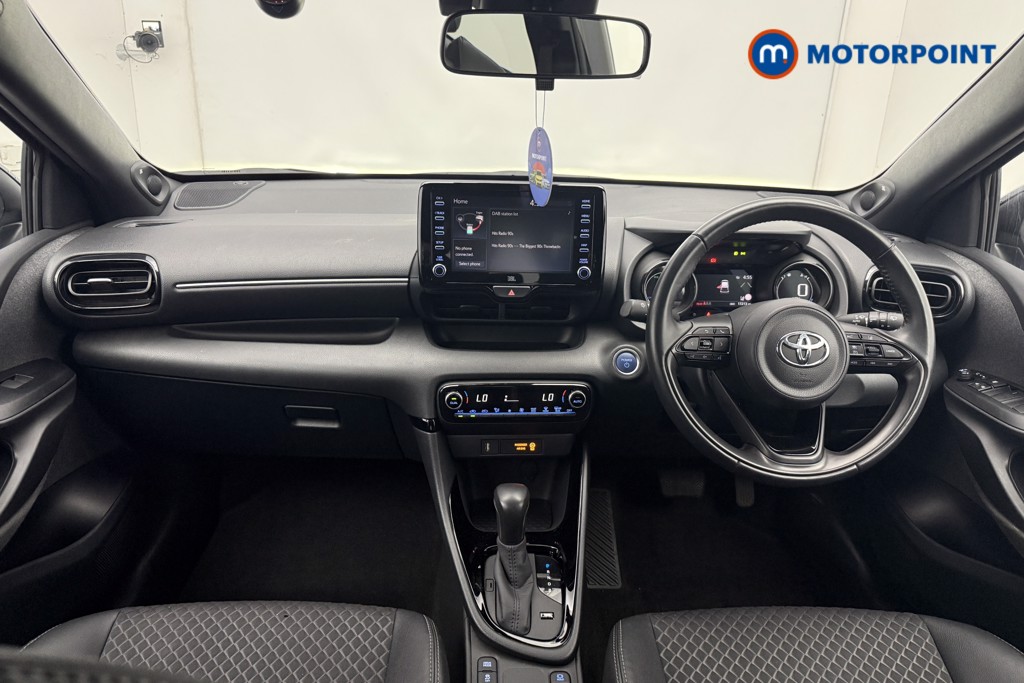 Toyota Yaris Dynamic Automatic Petrol-Electric Hybrid Hatchback - Stock Number (1668440) - 1st supplementary image