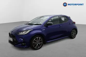 Toyota Yaris Dynamic Automatic Petrol-Electric Hybrid Hatchback - Stock Number (1668440) - Passenger side front corner