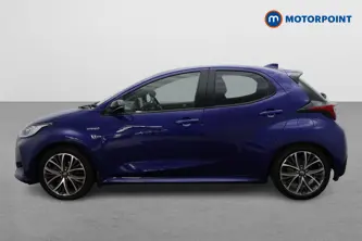 Toyota Yaris Dynamic Automatic Petrol-Electric Hybrid Hatchback - Stock Number (1668440) - Passenger side
