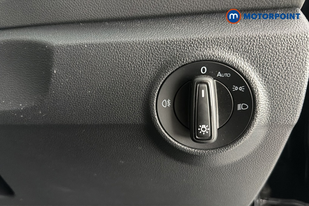 Volkswagen T-Roc Life Manual Petrol SUV - Stock Number (1668453) - 11th supplementary image