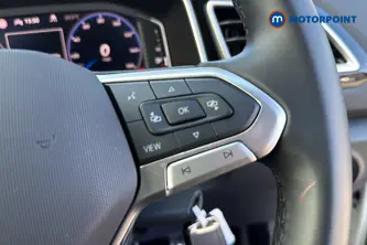Volkswagen T-Roc R-Line Manual Petrol SUV - Stock Number (1668454) - 3rd supplementary image
