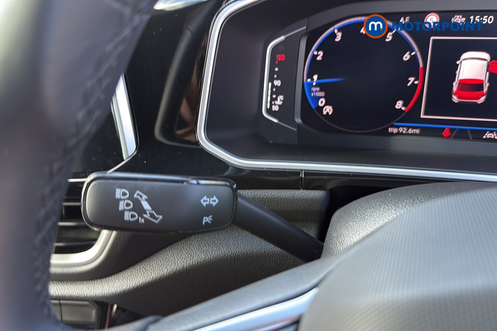 Volkswagen T-Roc R-Line Manual Petrol SUV - Stock Number (1668454) - 5th supplementary image