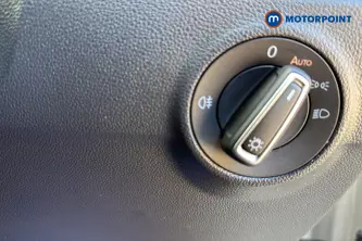 Volkswagen T-Roc R-Line Manual Petrol SUV - Stock Number (1668454) - 11th supplementary image