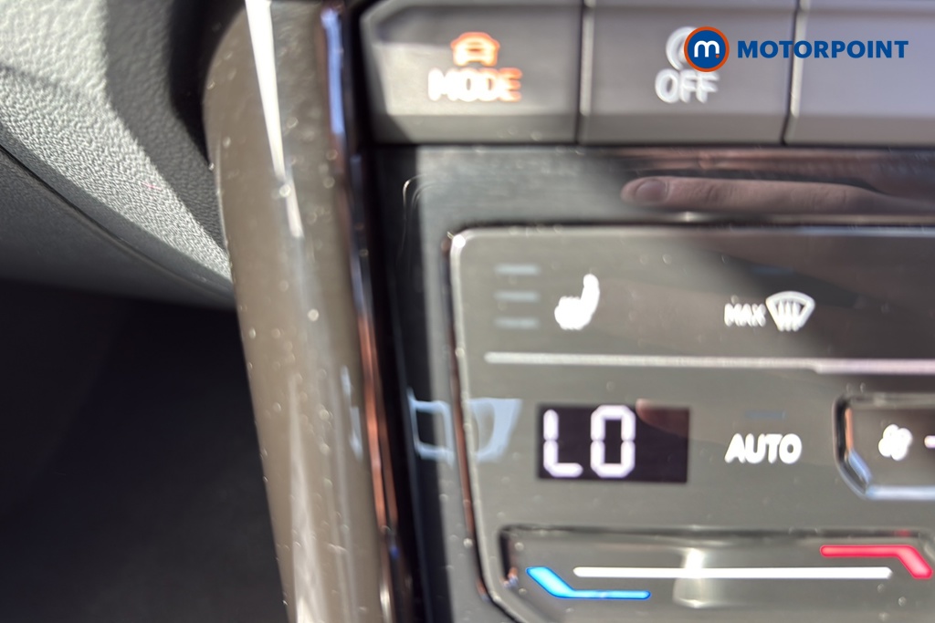 Volkswagen T-Roc R-Line Manual Petrol SUV - Stock Number (1668454) - 14th supplementary image
