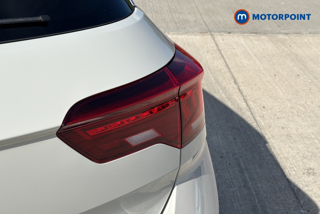 Volkswagen T-Roc R-Line Manual Petrol SUV - Stock Number (1668454) - 36th supplementary image