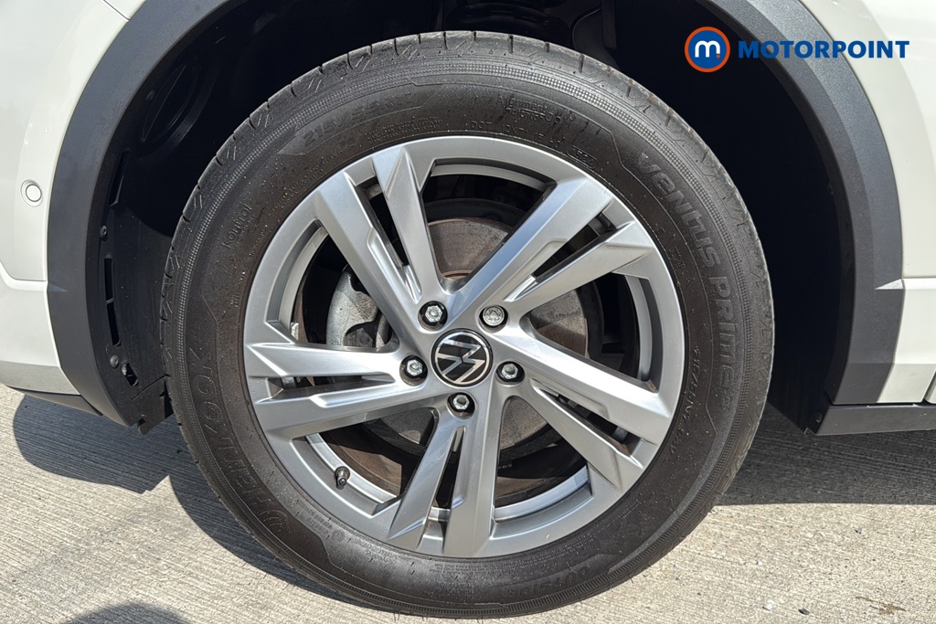 Volkswagen T-Roc R-Line Manual Petrol SUV - Stock Number (1668454) - 44th supplementary image